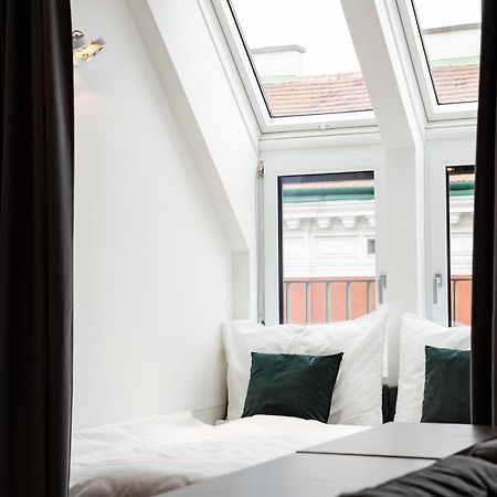 Boutique Design-Apartments Wina Bagian luar foto