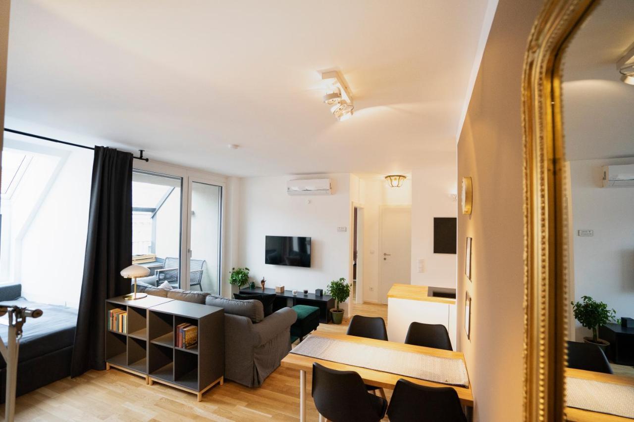 Boutique Design-Apartments Wina Bagian luar foto