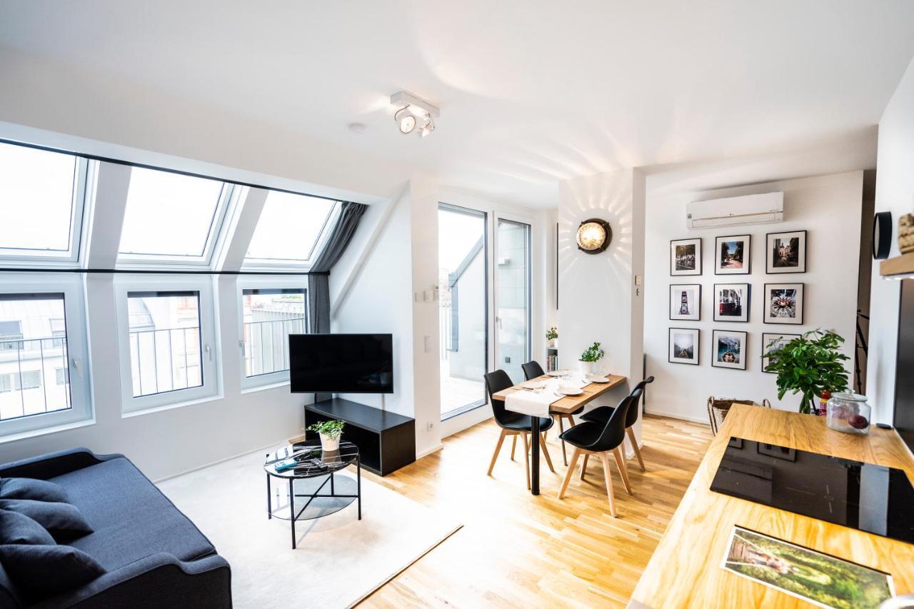 Boutique Design-Apartments Wina Bagian luar foto